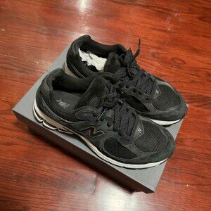 New Balance 2002R Mens 10.5 Black